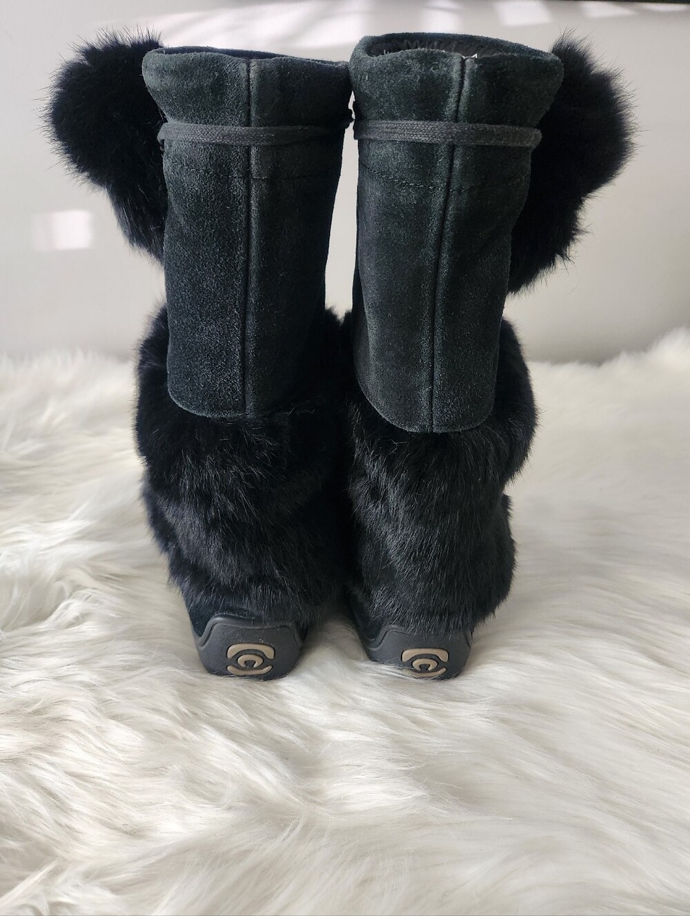 Manitobah Mukluks Snowy Owl Boots - Picture 6 of 12